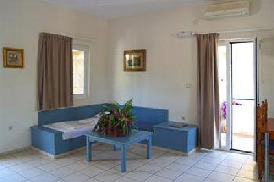 фото отеля Seafront Apartments Arkadi