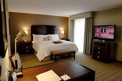 фото отеля Hampton Inn Suites Detroit-Canton