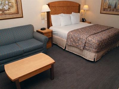 фото отеля La Quinta Inn & Suites Islip/MacArthur Airport