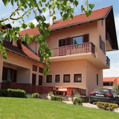 фото отеля Apartments and Rooms Stefanac