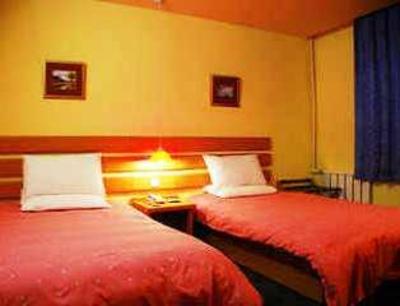 фото отеля Home Inn Dalian Xinghai Plaza