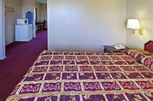 фото отеля Americas Best Value Inn & Suites Anaheim
