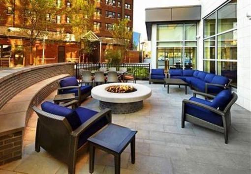 фото отеля Courtyard Cleveland University Circle