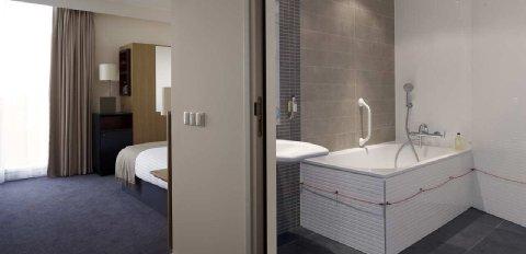 фото отеля Doubletree by Hilton Hotel Amsterdam Centraal Station