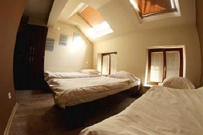 фото отеля Boogie Hostel