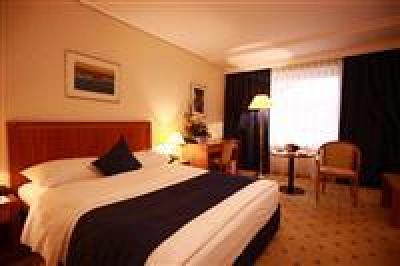 фото отеля Crowne Plaza Bucharest