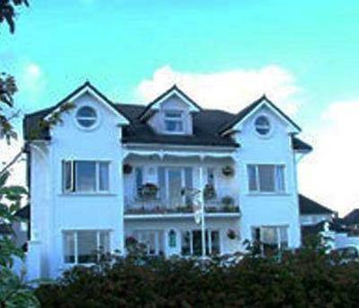 фото отеля The White House Bed & Breakfast Galway
