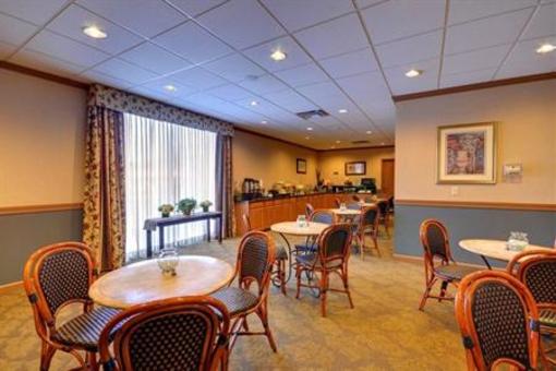 фото отеля Best Western DeKalb Inn & Suites