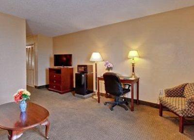 фото отеля Quality Inn & Suites Monroe (North Carolina)