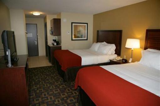 фото отеля Holiday Inn Express Salinas