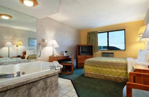 фото отеля Days Inn Eau Claire - Campus