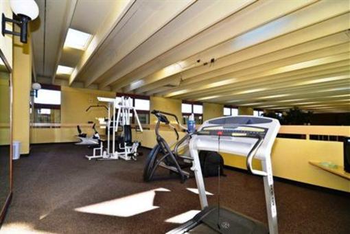 фото отеля BEST WESTERN Sally Port Inn and Suites