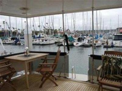 фото отеля Dockside Yacht Lodging