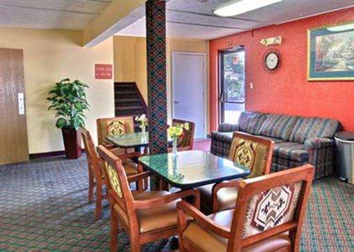 фото отеля Econo Lodge Lansing