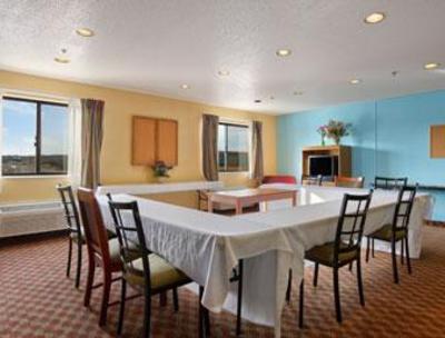 фото отеля Baymont Inn & Suites Warrenton