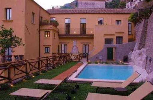 фото отеля Amalfi Holiday Resort