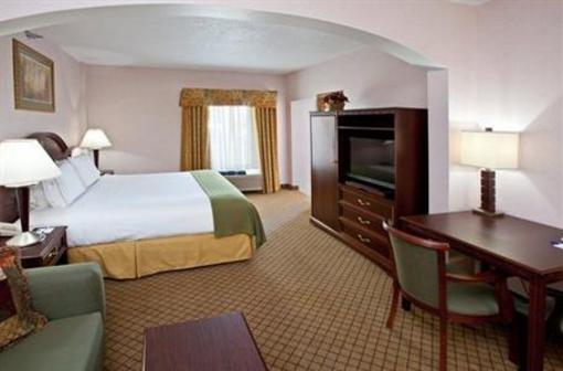 фото отеля Holiday Inn Express Hotel & Suites Milford (Ohio)