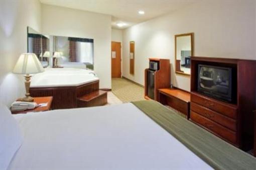 фото отеля Magnolia Inn and Suites - Decatur I 20 East