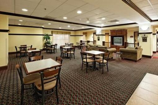 фото отеля Holiday Inn Express Hotel & Suites Grenada