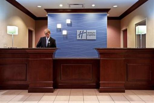 фото отеля Holiday Inn Express Hotel & Suites Chicago Airport West