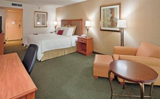 фото отеля Crowne Plaza Hotel Kansas City - Overland Park