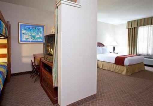 фото отеля Holiday Inn Express Hotel & Suites Erie Summit Township