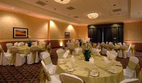фото отеля Embassy Suites Hotel San Rafael - Marin County / Conference Center