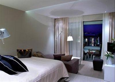 фото отеля Pelagos Suites Hotel