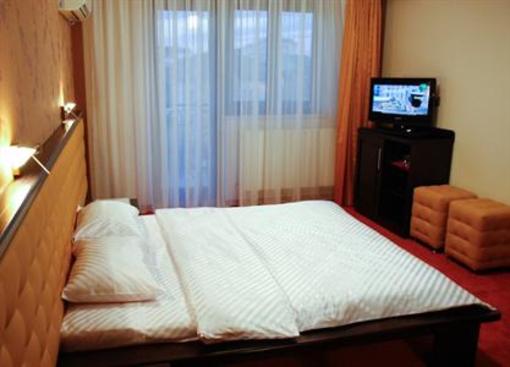 фото отеля Hotel Anna Junior