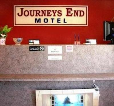фото отеля Journeys End Motel