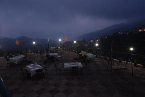 фото отеля Hemkunth Resort Kasauli