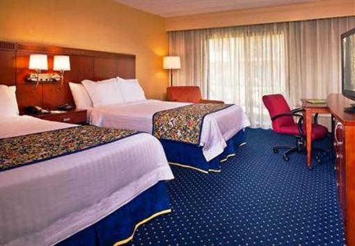 фото отеля Courtyard by Marriott New Carrollton Landover