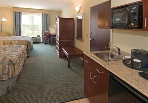 фото отеля BEST WESTERN Lake County Inn & Suites