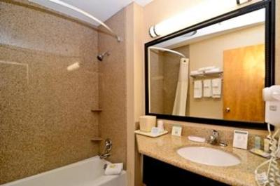 фото отеля Quality Inn Shelburne