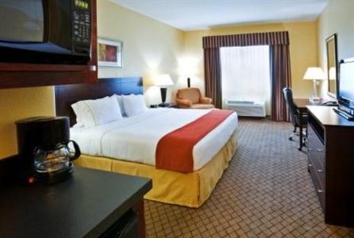 фото отеля Holiday Inn Express Hotel & Suites New Boston