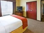 фото отеля Holiday Inn Express Hotel & Suites New Boston
