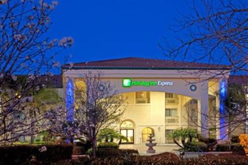 фото отеля Holiday Inn Express Temecula