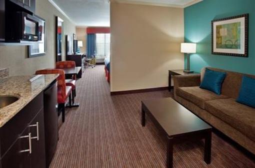 фото отеля Holiday Inn Express North Kansas City