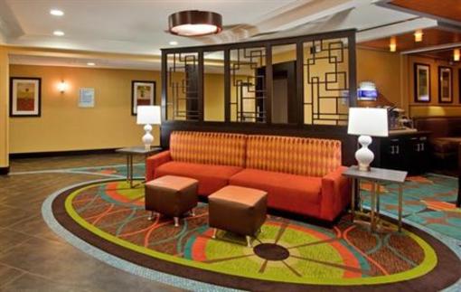 фото отеля Holiday Inn Express North Kansas City