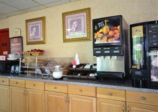 фото отеля Econo Lodge Inn & Suites Westfield