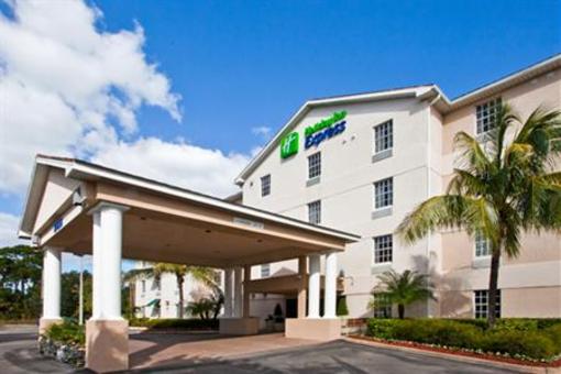 фото отеля Holiday Inn Express Bonita Springs