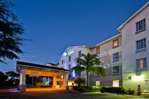 фото отеля Holiday Inn Express Bonita Springs