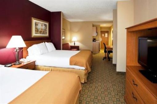фото отеля Holiday Inn Express Hotel & Suites Tavares