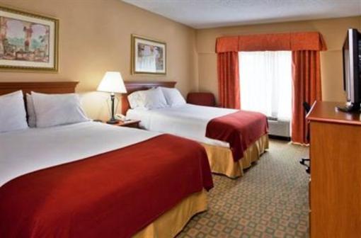 фото отеля Holiday Inn Express Hotel & Suites Tavares