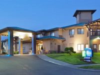 Holiday Inn Express & Suites - McKinleyville