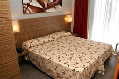 фото отеля Odissea Park Apartaments Santa Susanna