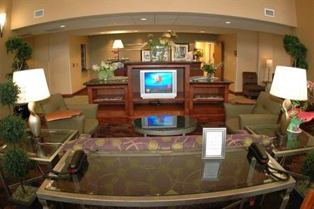 фото отеля Hampton Inn & Suites Airport Grand Rapids