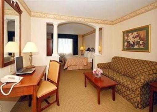 фото отеля Comfort Inn & Suites East Greenbush