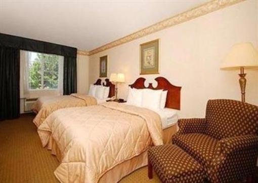 фото отеля Comfort Inn & Suites East Greenbush