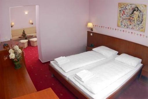 фото отеля Hotel Risnjak Delnice